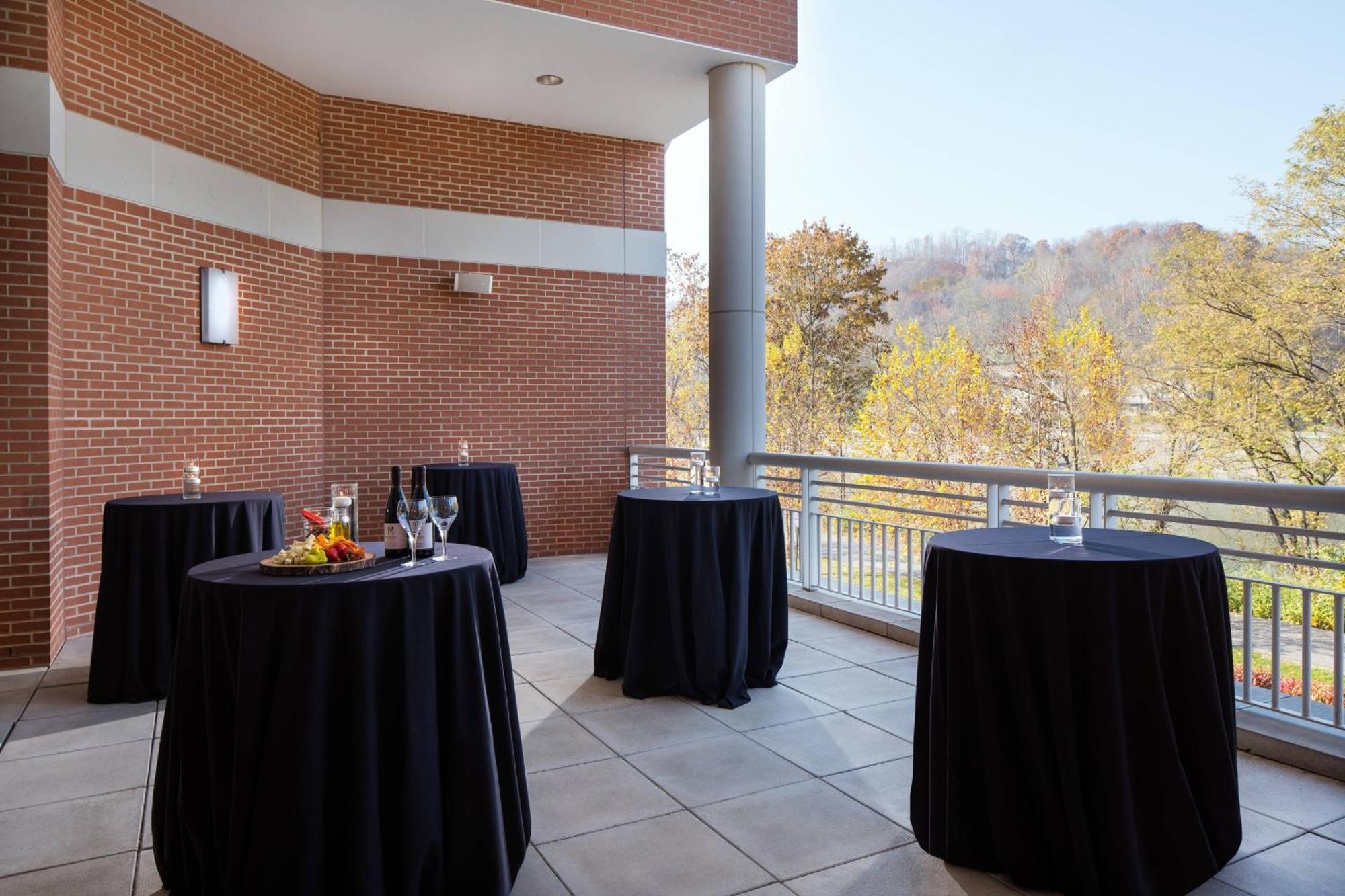 Morgantown Marriott At Waterfront Place Εξωτερικό φωτογραφία